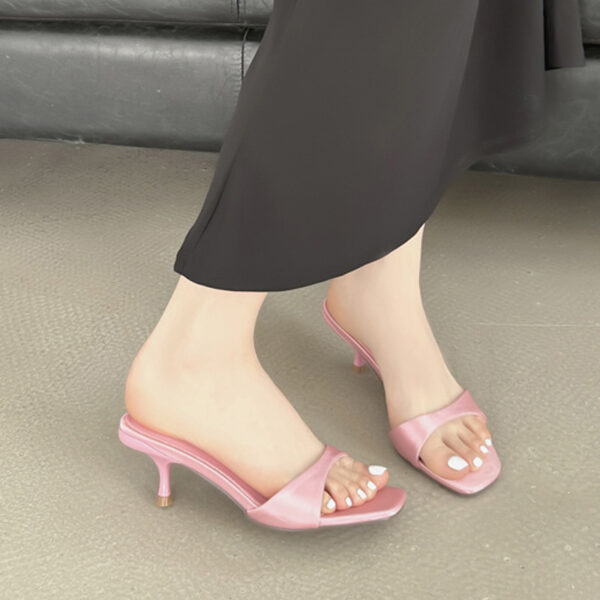 women's slippers - Image 3