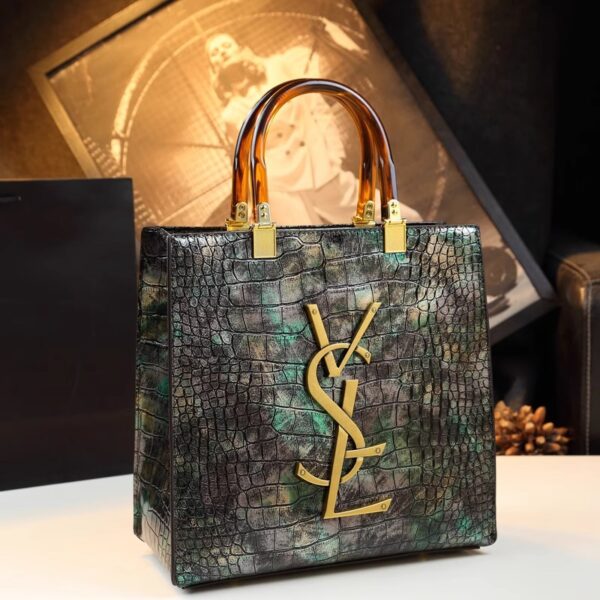 Crocodile pattern women's bag large capacity handbag - Image 2