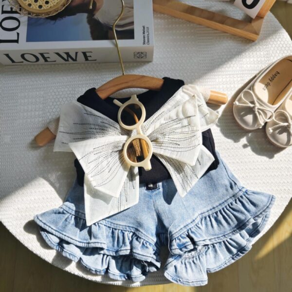 Girls' Cute Big Bow Vest and Denim Shorts