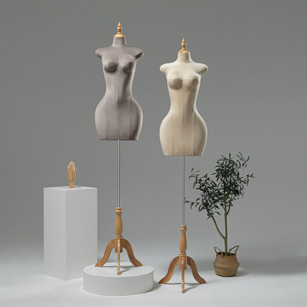 Plus-size female models clothing model props - Image 4