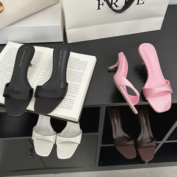 women's slippers - Image 4