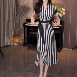 2025 dress stripes stand cinched waist slender and show a new sense of style, fashionable temperament, fashion dress, light Europe