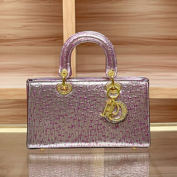 High-quality leather ostrich pattern handbag