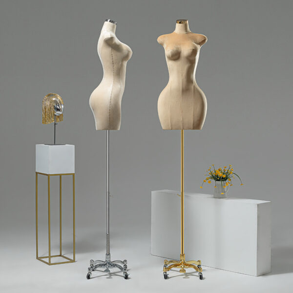 Plus-size female models clothing model props - Image 2