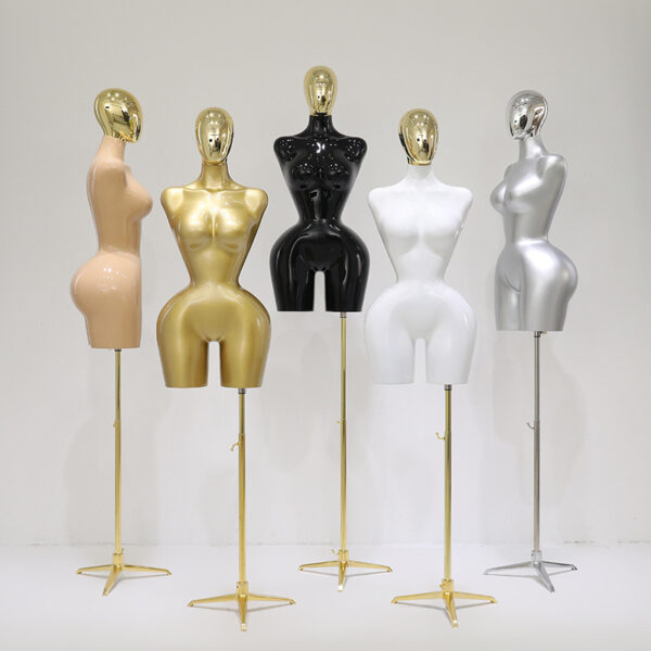 BBL-Plus size model props - Image 3