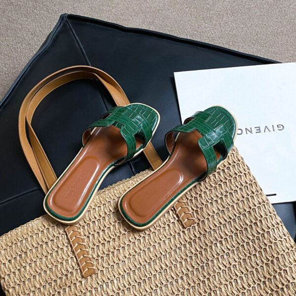 Fashion slippers for women - Image 2