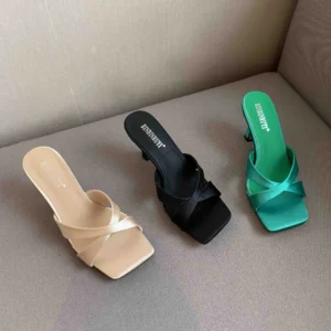 Square toe sandals 2024 summer new temperament french niche no-toe thin heel women's summer wear fashion slippers women