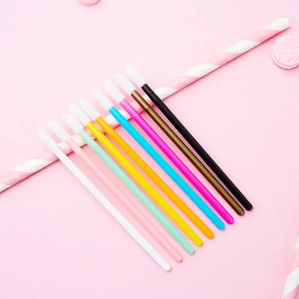 50pcs Pack Disposable Solid Lip Brush Stick Lipstick Makeup Brush Portable Mini Lip Gloss Brush Makeup Tools Wholesale - Image 3