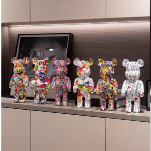 Violent bear ornaments TV cabinets, wine cabinet decorations