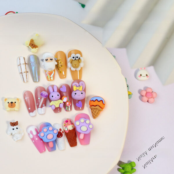 Manicure resin cartoon accessories - Image 4