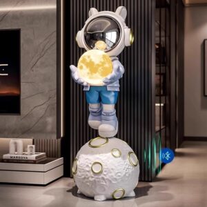 Astronaut ornament with bluetooth speaker